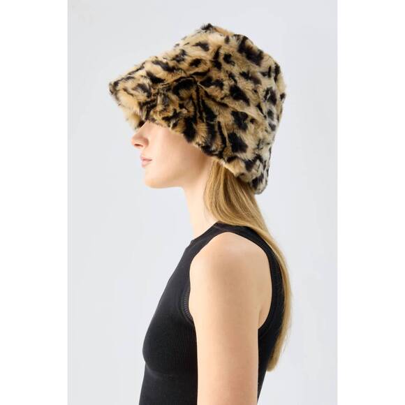 NEW UNREAL FUR yeoman faux fur bucket hat in light leopard main image 4